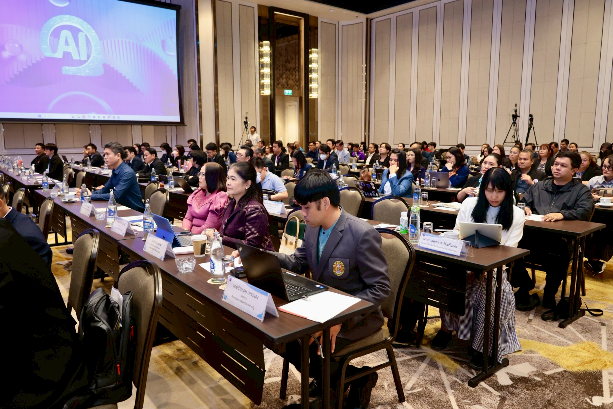 LINE ALBUM Digital single View 22 10 68 251024 14