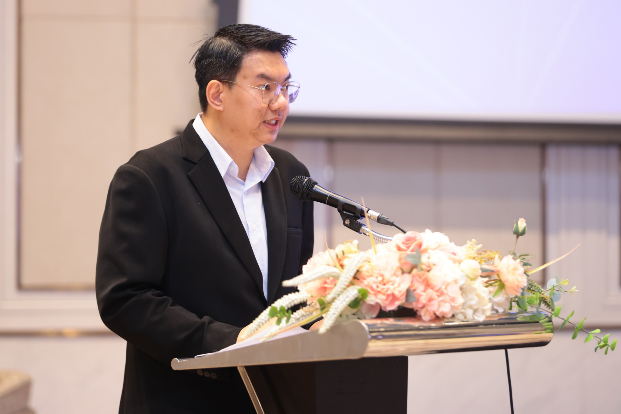 LINE ALBUM Digital single View 22 10 68 251024 28