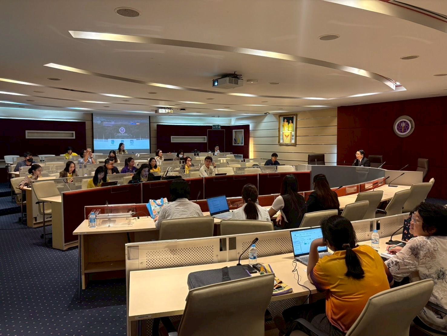 LINE ALBUM MHESI e Petition 251012 31 10