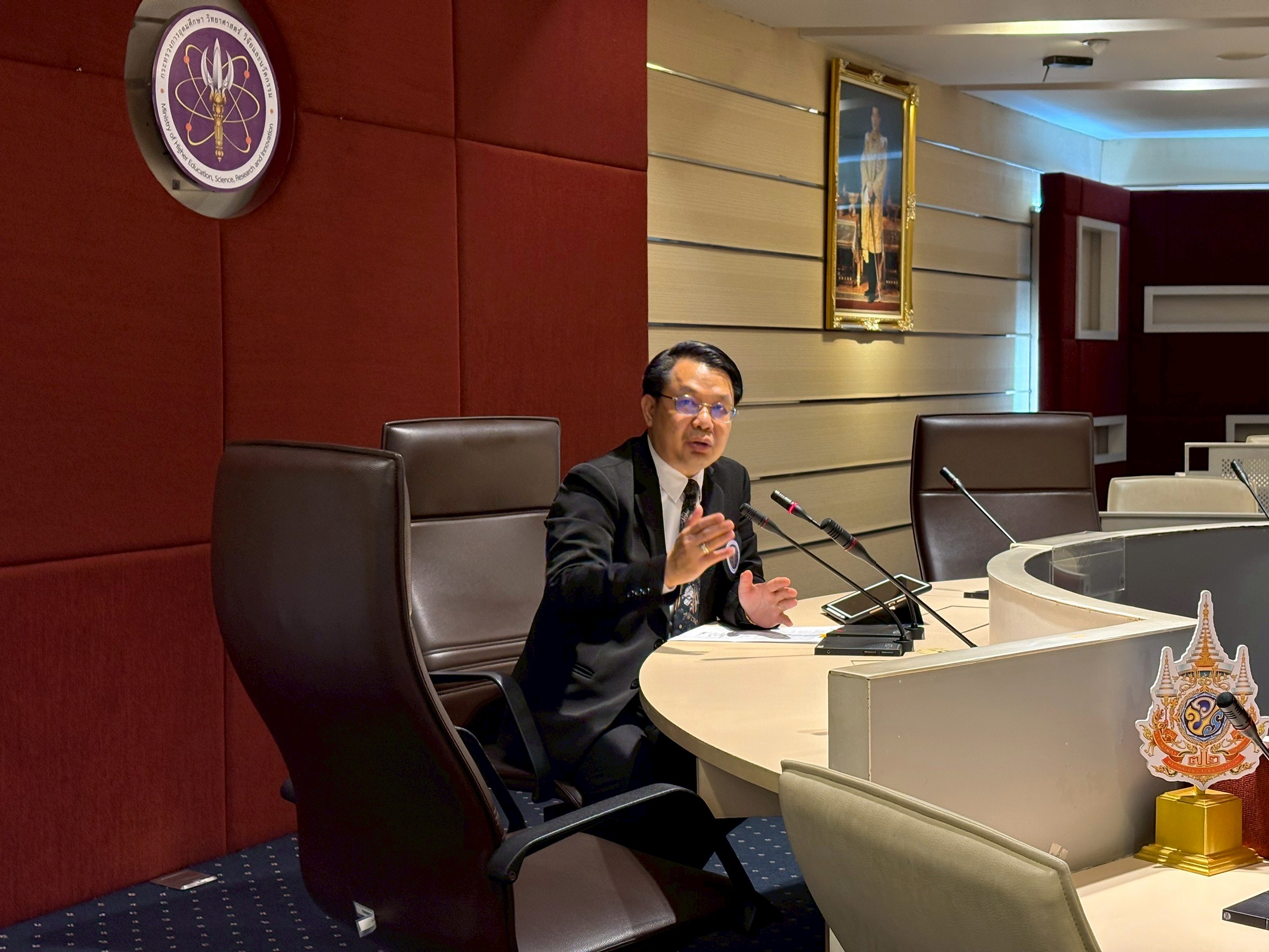 LINE ALBUM MHESI e Petition 251012 31 21